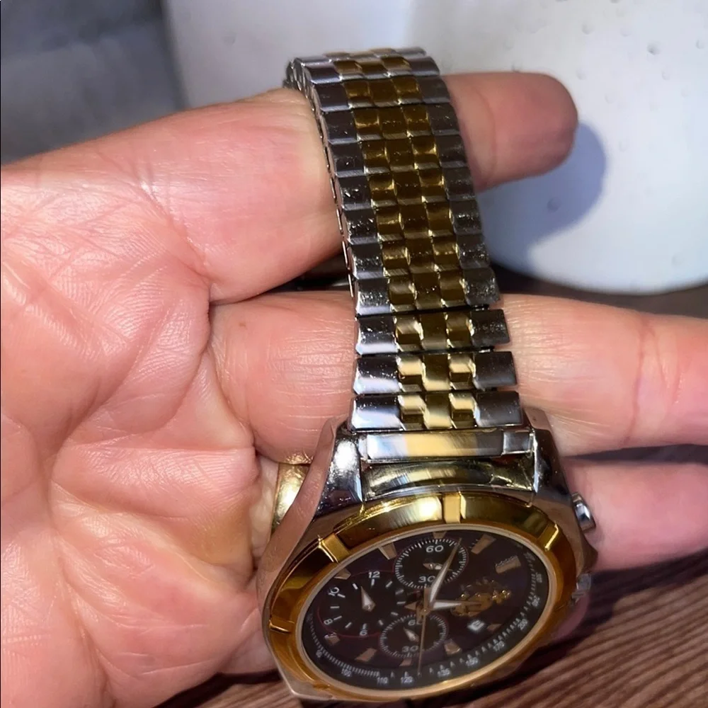 Elegant Two-Tone Metal Watch Marines The Few The Praud ..